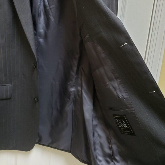 Jos. A. Bank 44L Gray Blue Stripe Wool Silk Blend 2 Button Vented Classic Office - Picture 6 of 15